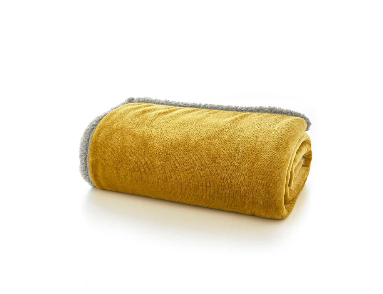 Blackbrook Reversible Sherpa Throw