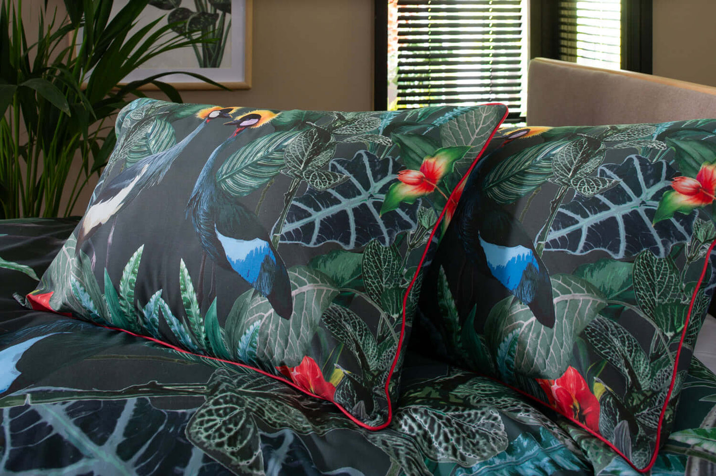 Crane Cotton Duvet Set with Fabric Bag