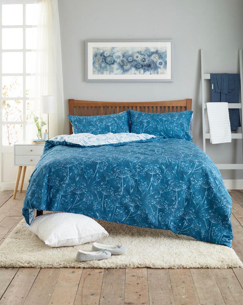 Cows Parsley Reversible Easy Care Duvet Set