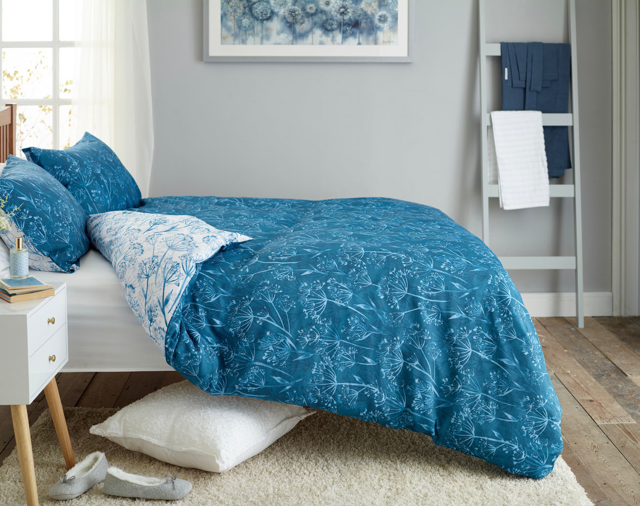 Cows Parsley Reversible Easy Care Duvet Set