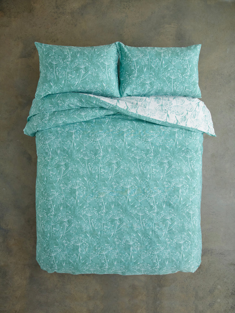 Cows Parsley Reversible Easy Care Duvet Set
