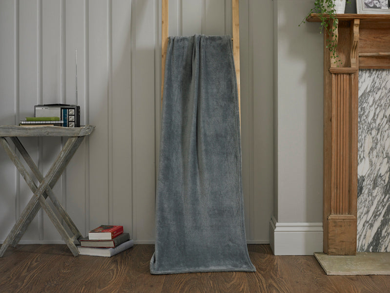 Cozy Comfort Microfibre Throw