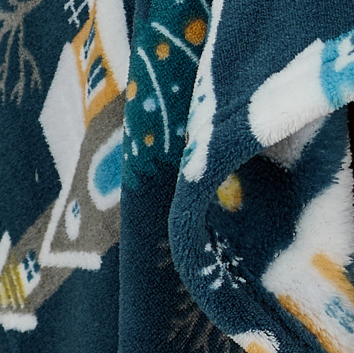 Festive Village Super Soft Fleece Throw