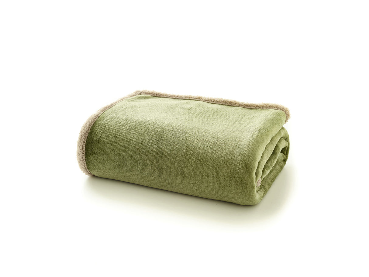 Hazelwood Sherpa Fleece Throw 1300x170cm