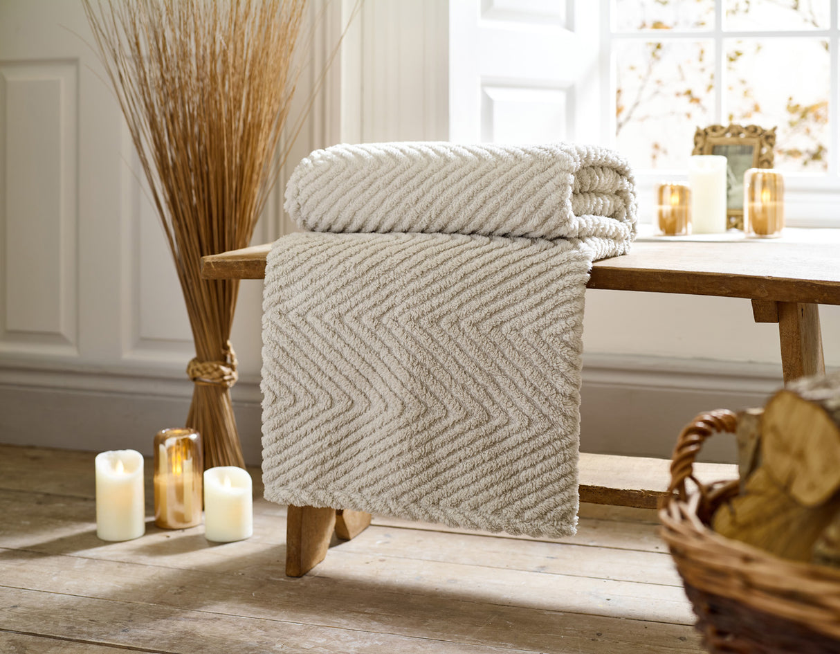 Hemsworth Chevron Fleece Throw Blanket - 130x170cm