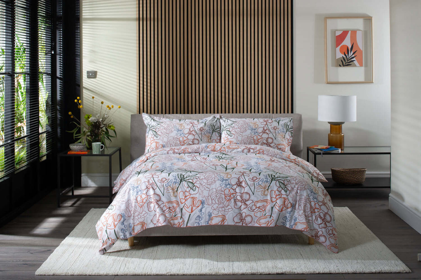 Naive Floral Duvet Set with Fabric Bag