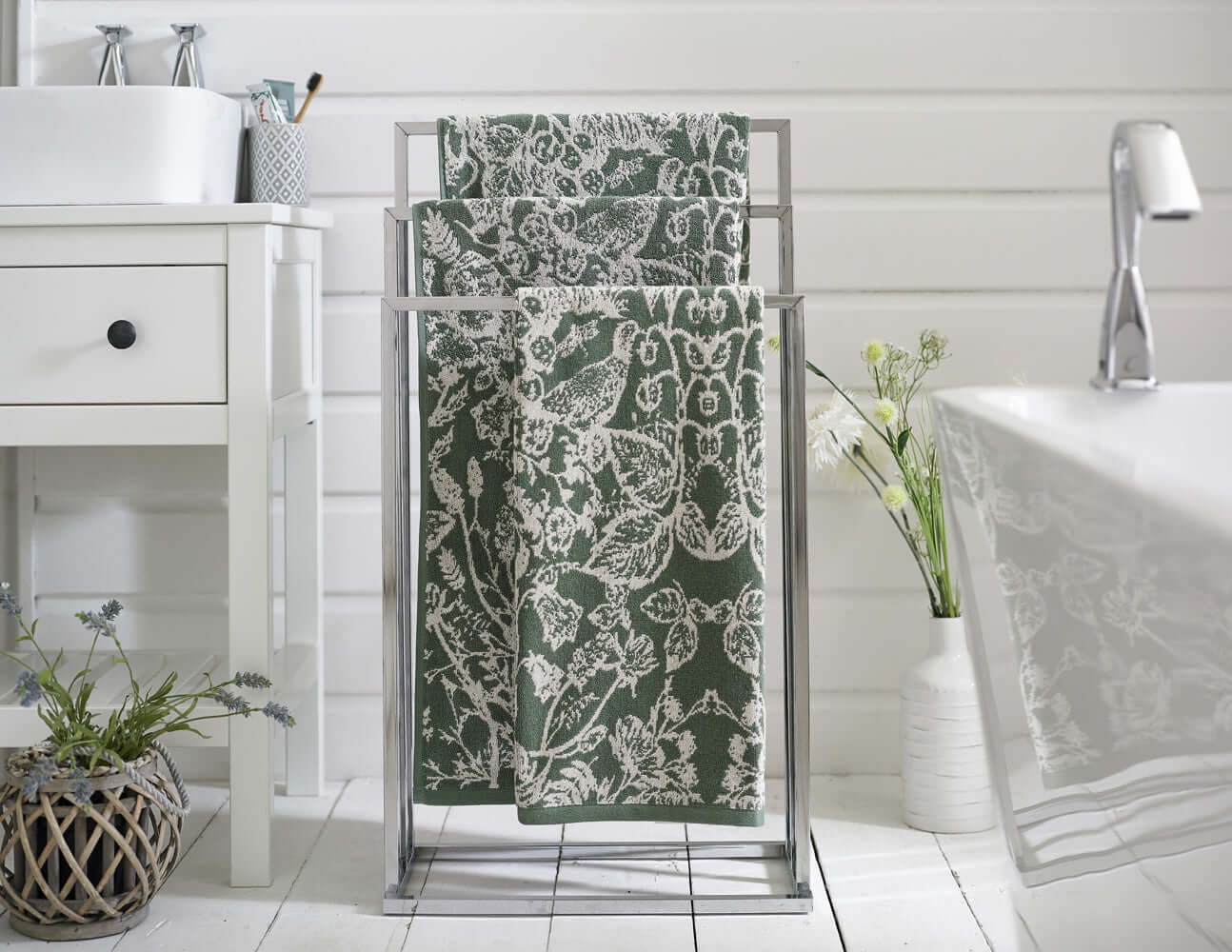 Secret Garden Jacquard Towels
