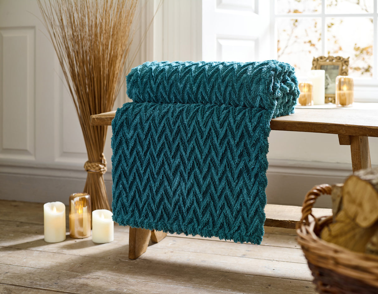 Tadcaster Sherpa Fleece Throw 140x180cm