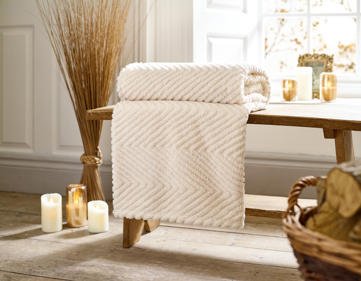 Hemsworth Chevron Fleece Throw Blanket - 130x170cm