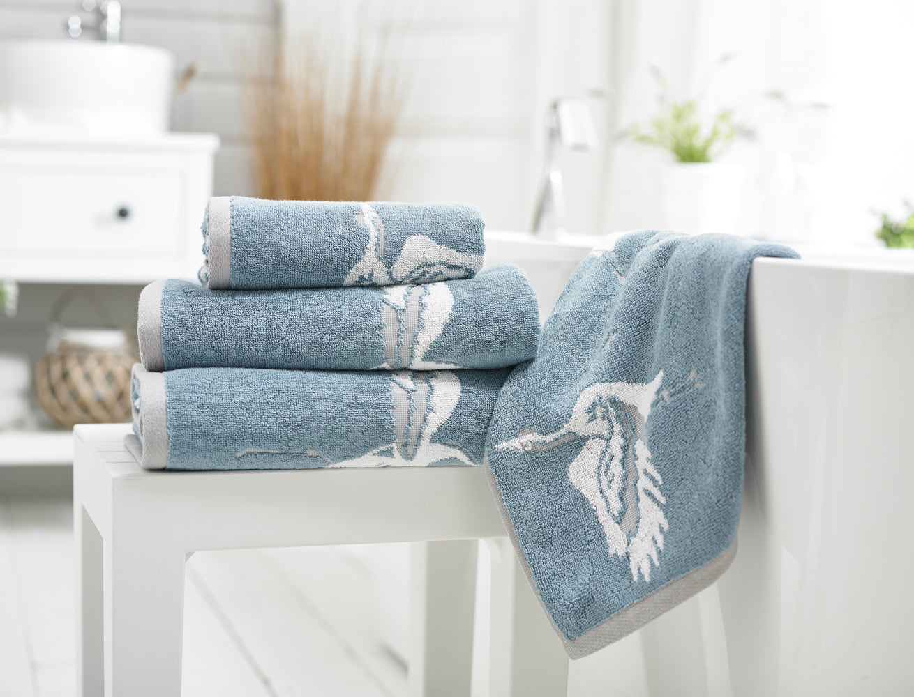 Dancing Cranes Jacquard Cotton Towels