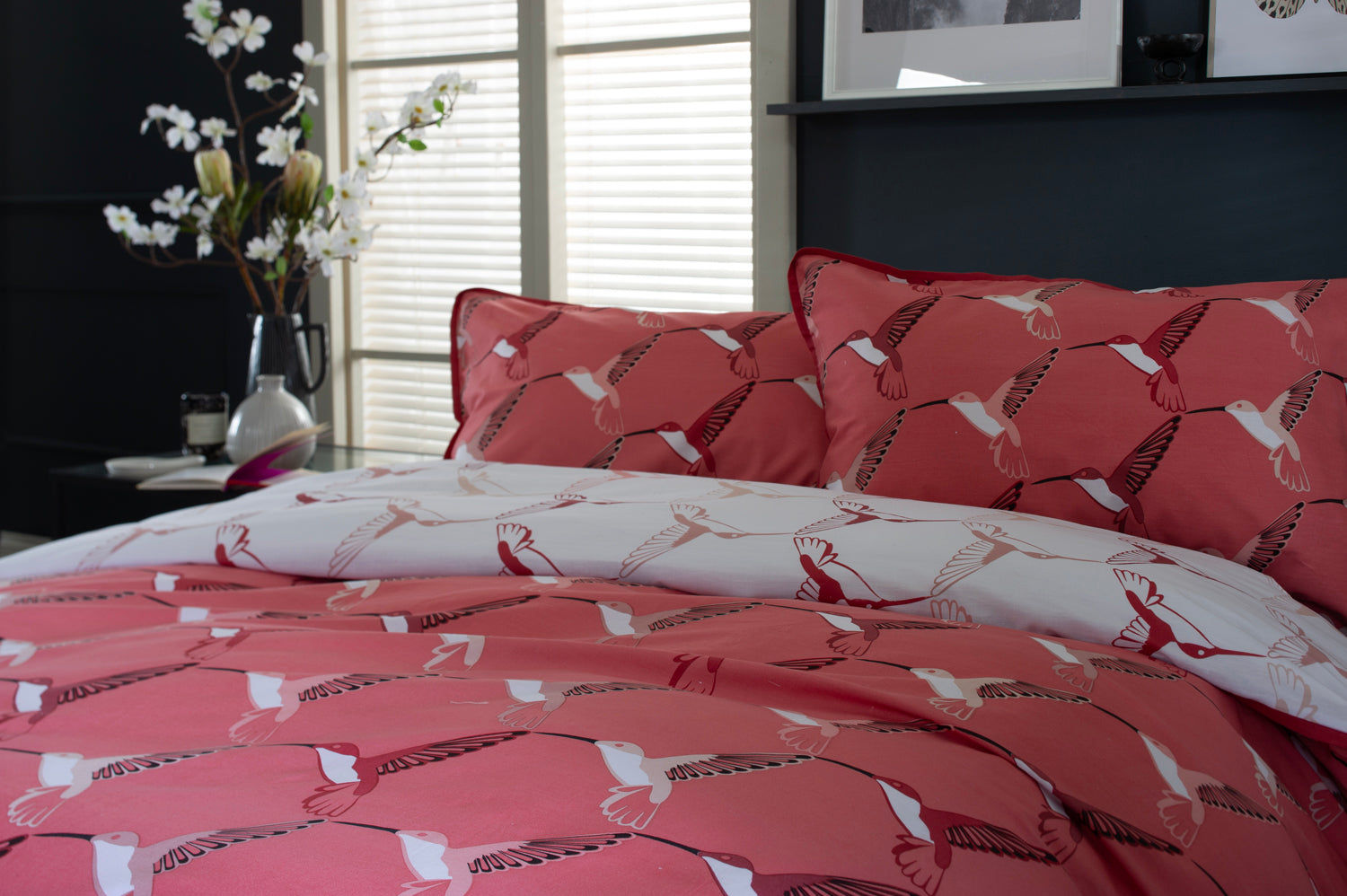 Hummingbird Coral Deluxe Cotton Printed Bedlinen Duvet set