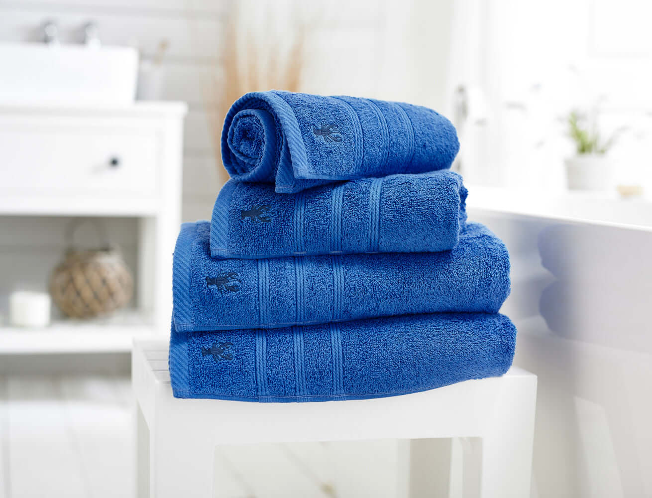 LC Kaleidoscope Combed Cotton Towels 550 GSM