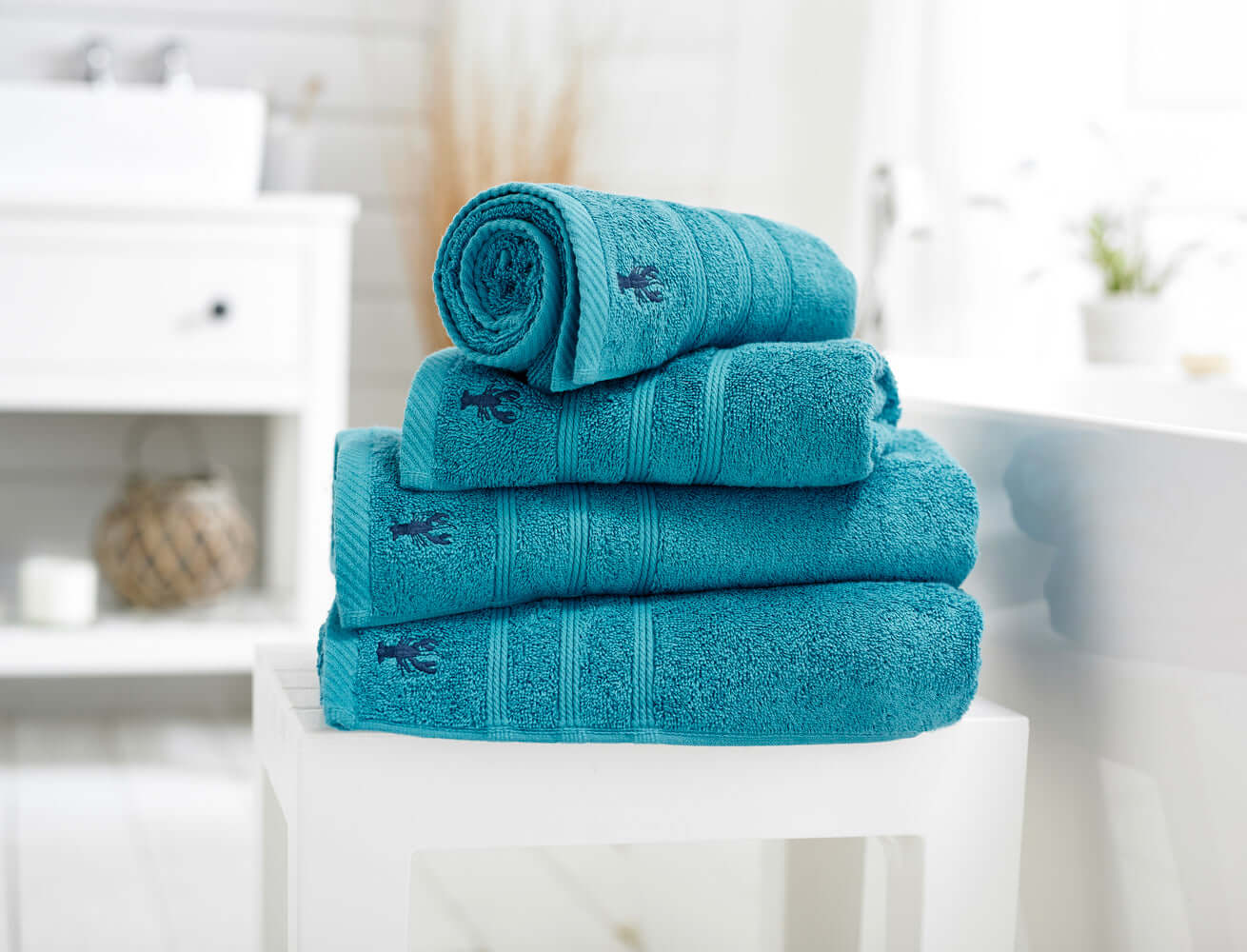 LC Kaleidoscope Combed Cotton Towels 550 GSM