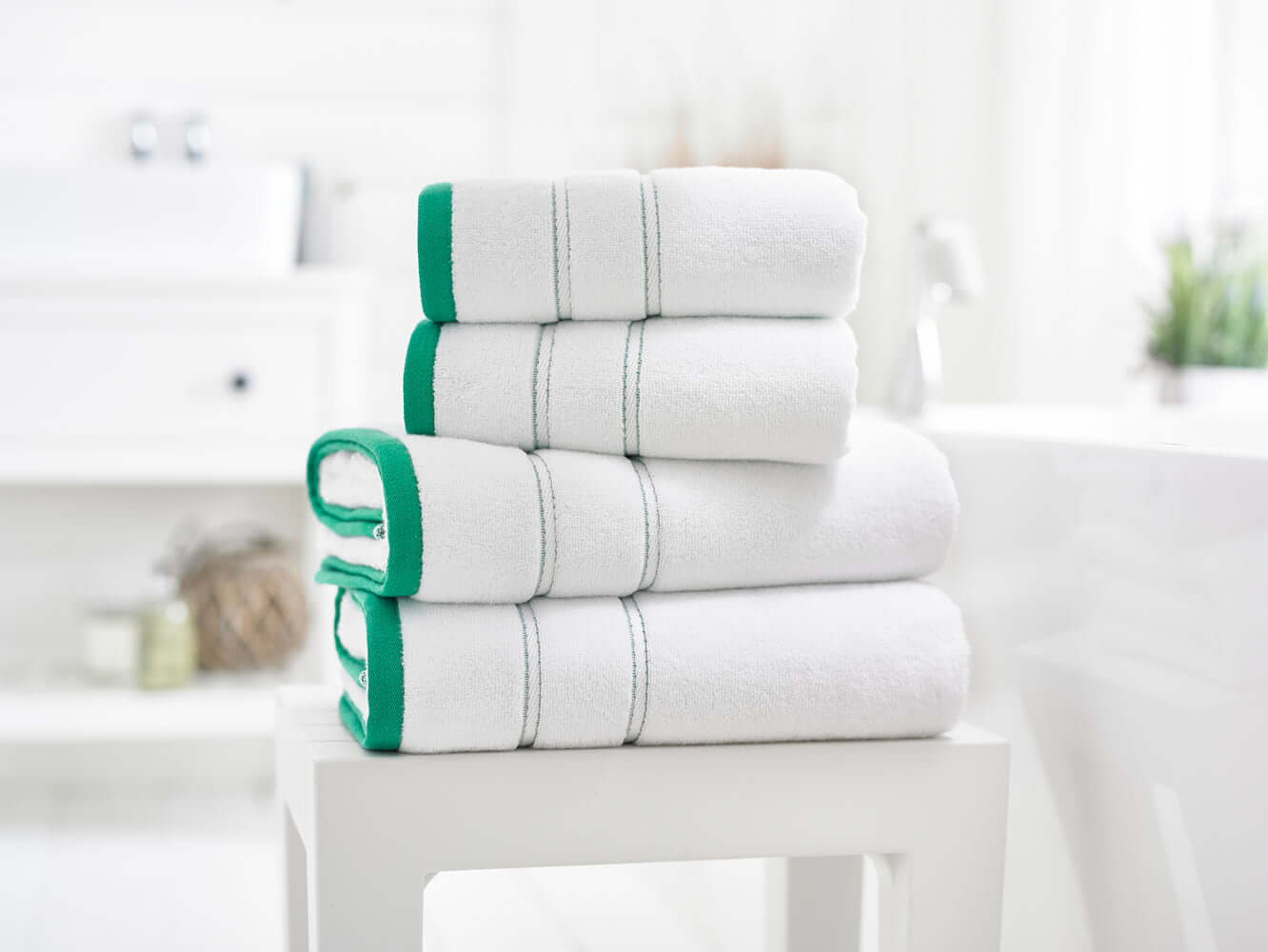 LC Delamere Cotton Towels Zerotwist 600 GSM