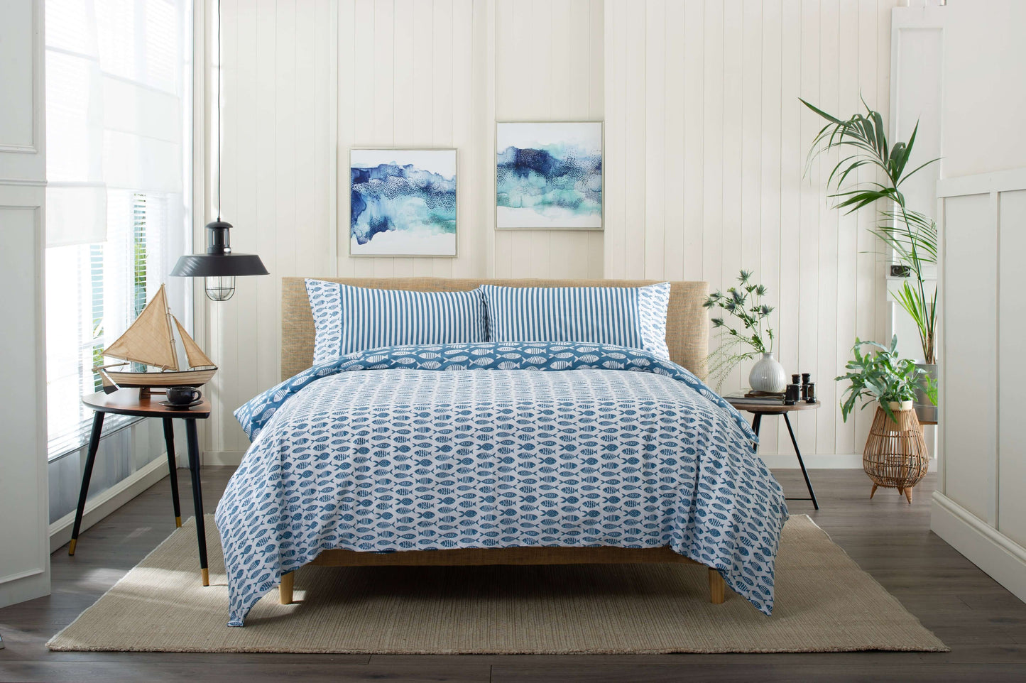 LC Small Fish Reversible Duvet Set with Fabric Bag