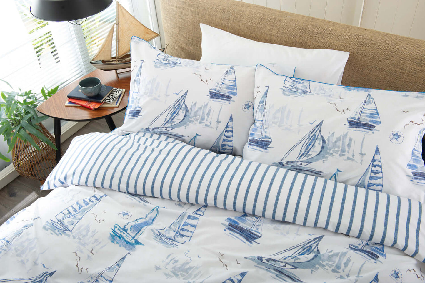 Solent Reversible Duvet Set with Fabric Bag