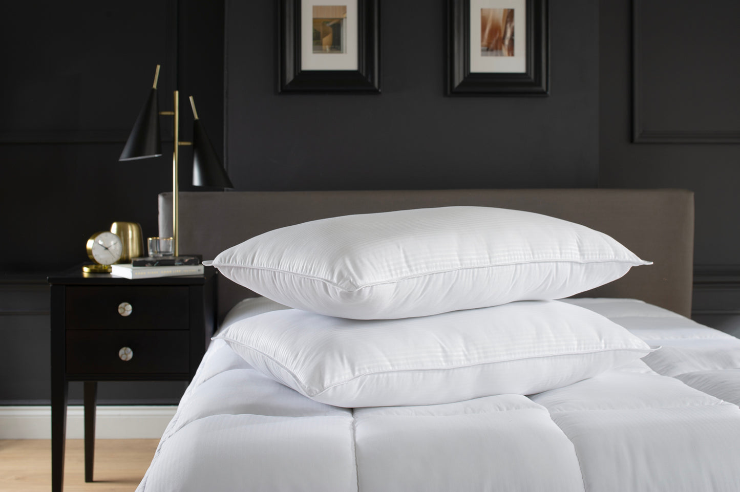 Hotel Premium Pillow Pair – Soft to Medium