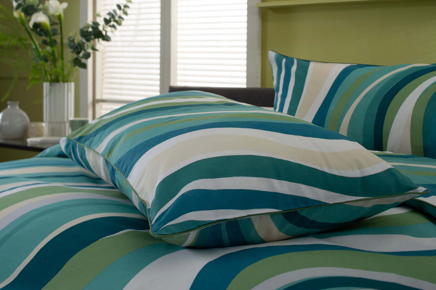 Smith Wave Green Cotton Duvet Set with Fabric Bag