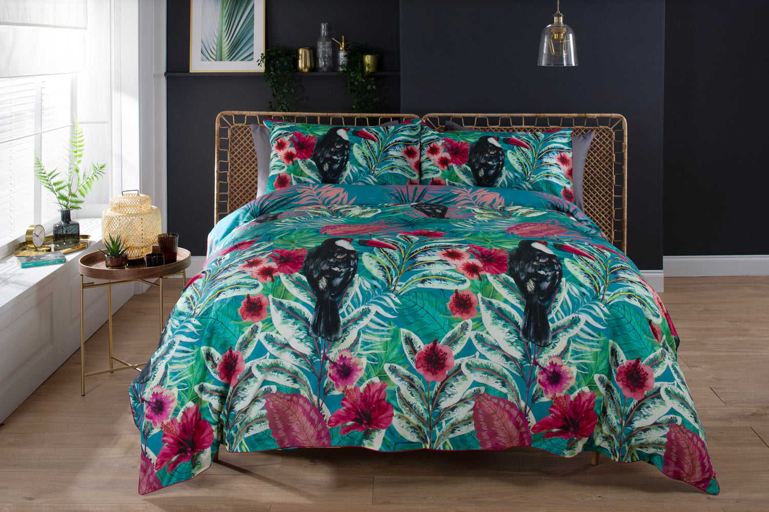 Toucan Lake Cotton Printed Bedlinen Duvet Set