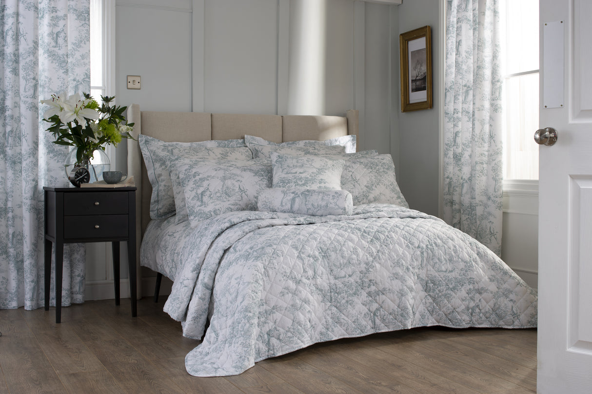 The Toile de Jouy Bedding Collection