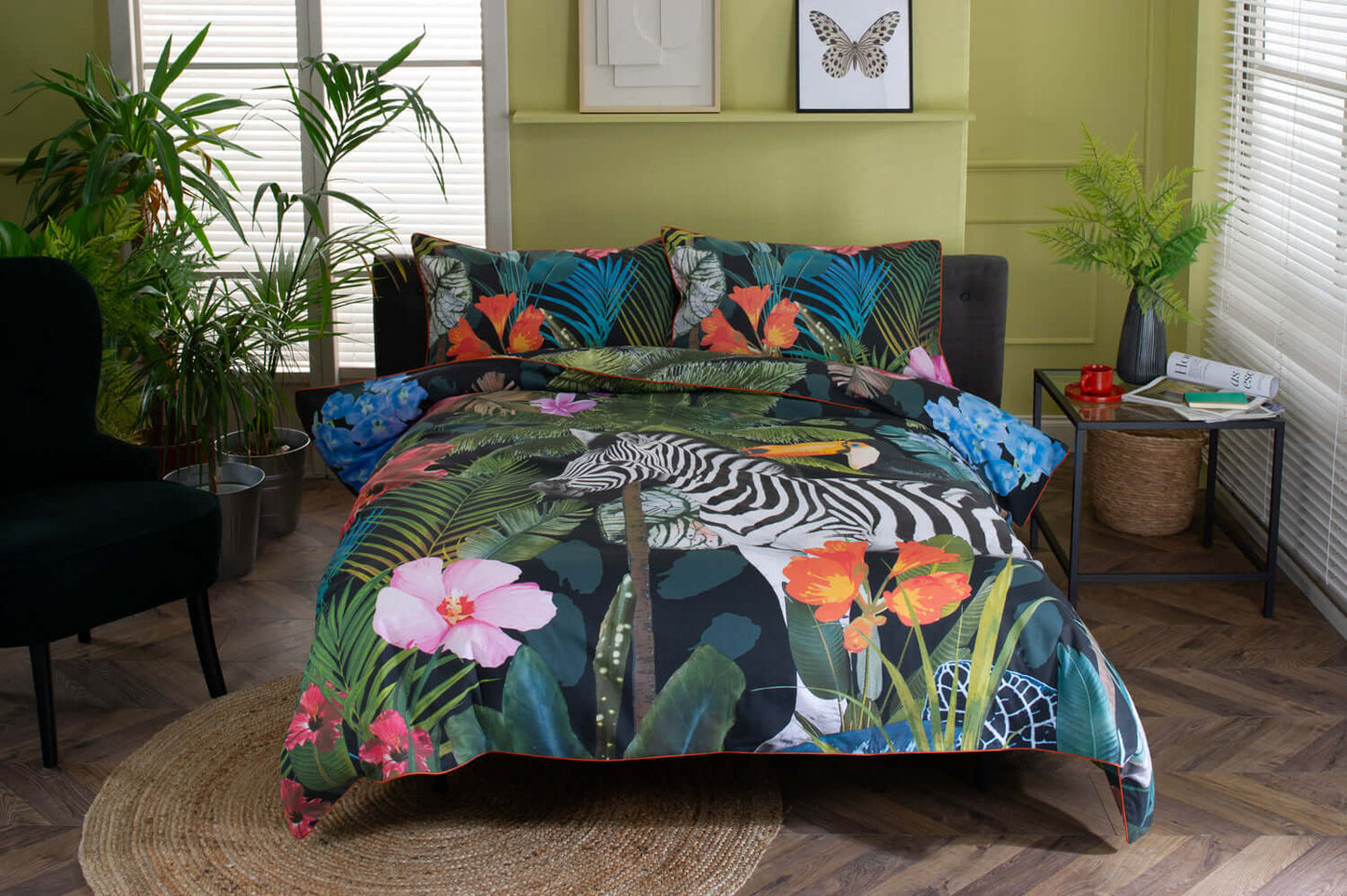 Tropical Zoo Cotton Duvet Set with Fabric Bag