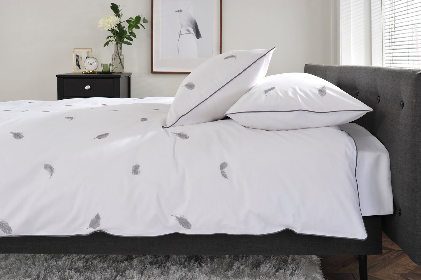 Feathers Embroidered Cotton Duvet Set