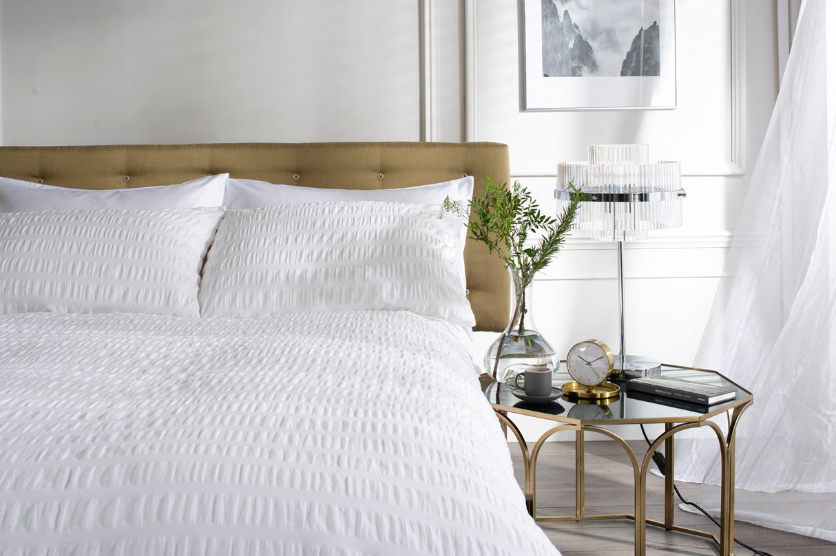TLC Stamford Seersucker Easycare Duvet Bedlinen - Deyongs