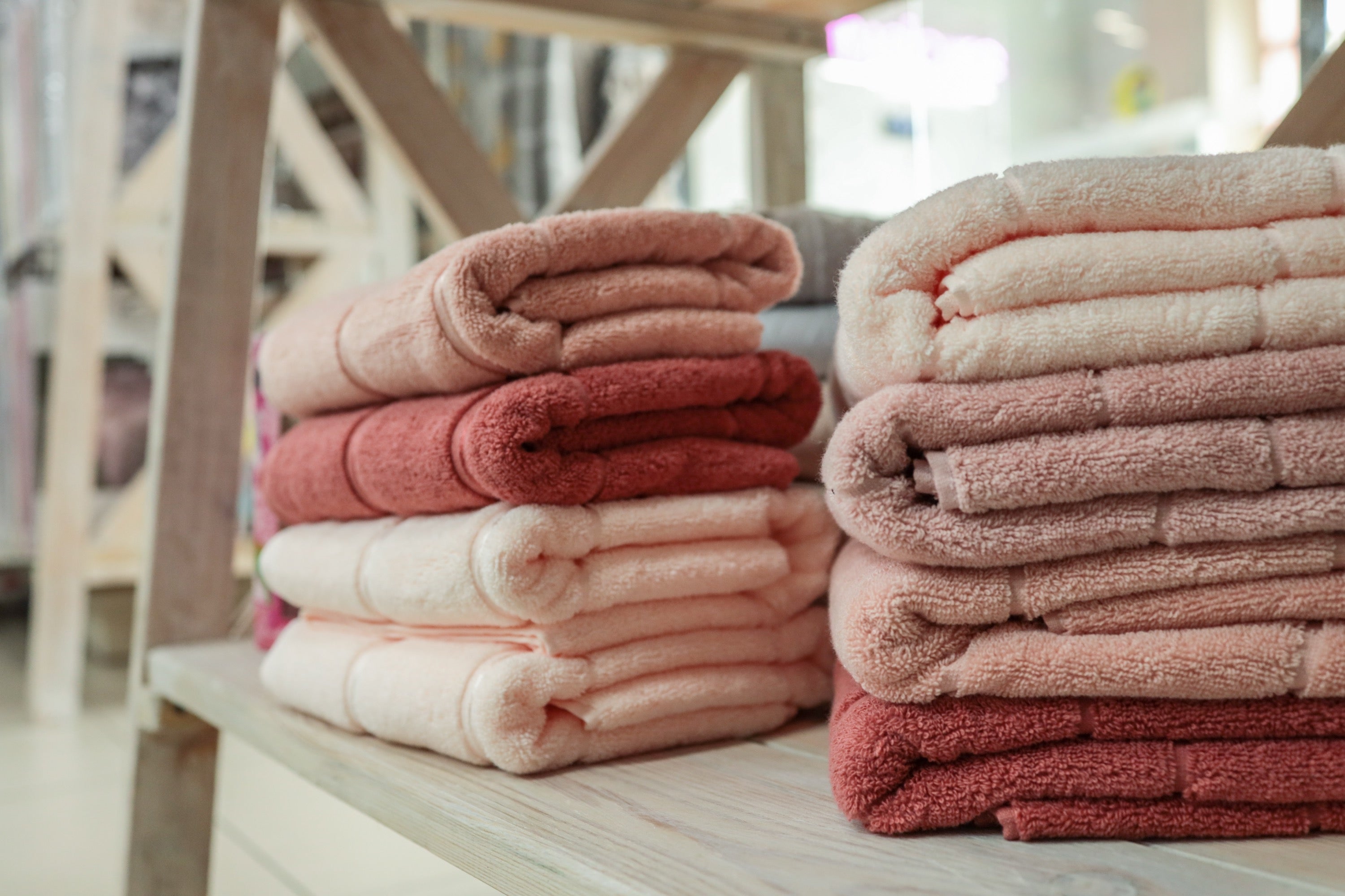 Why Hotel Towels Feel Different (And How to Get That at Home)