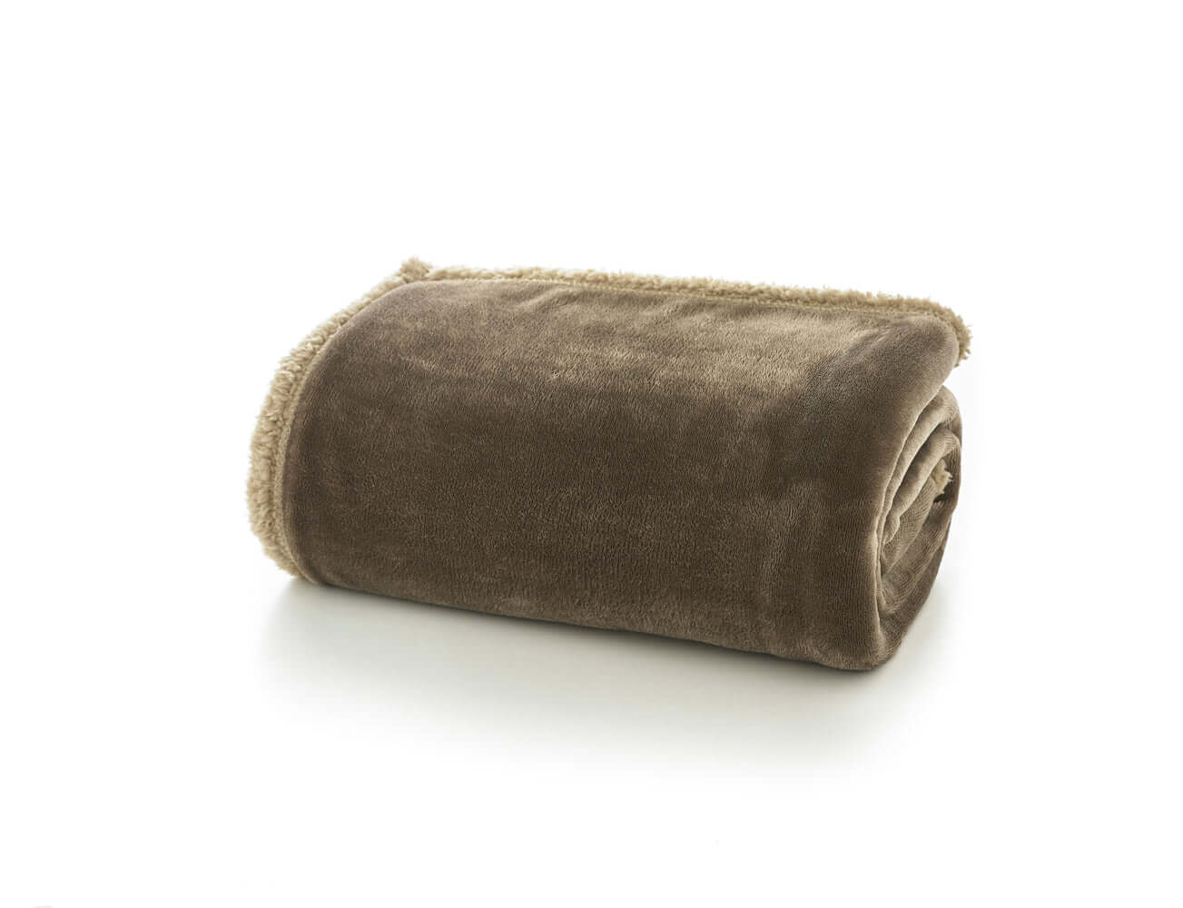 Blackbrook Reversible Sherpa Throw