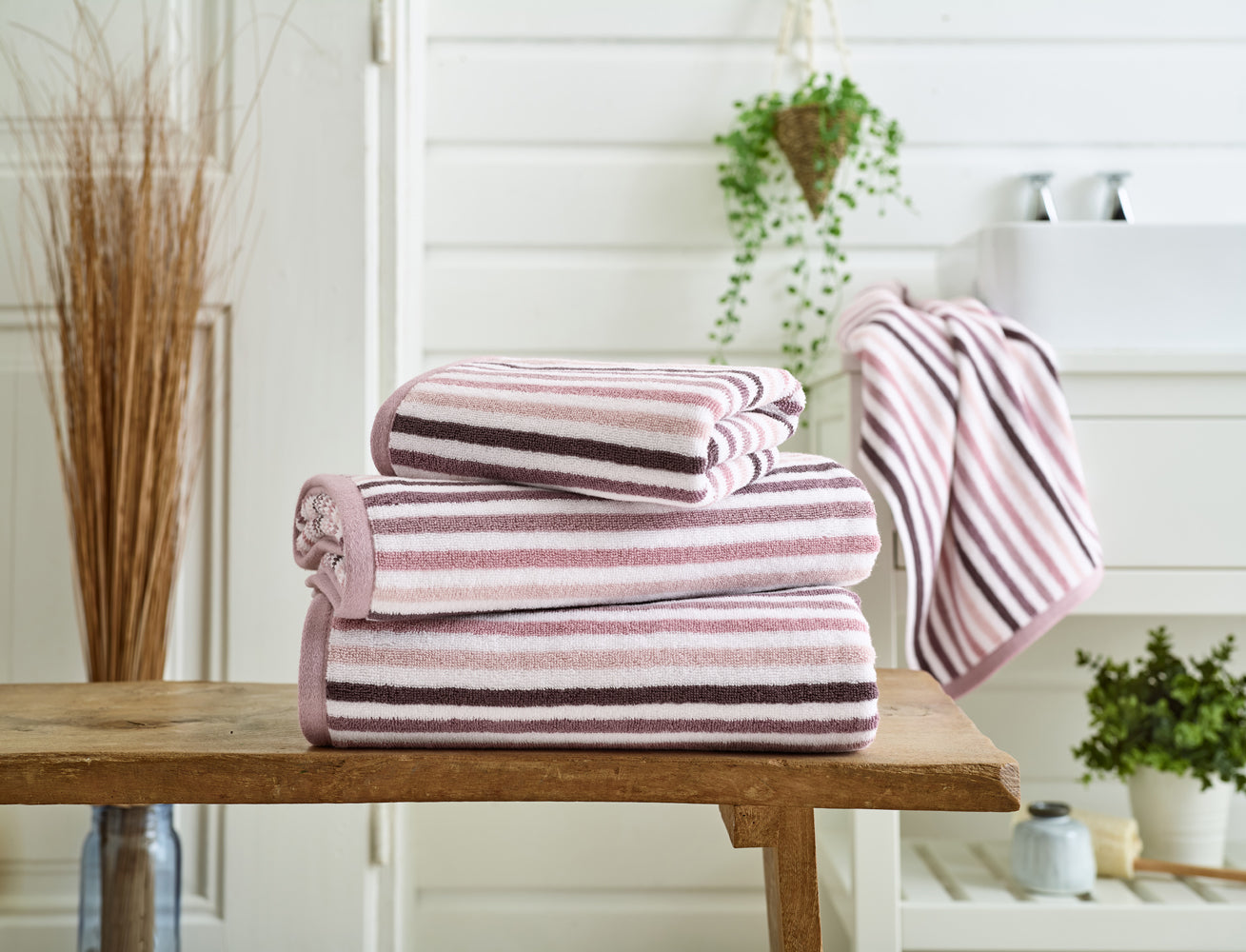 Bliss Linear Stripe - Pink Lifestyle
