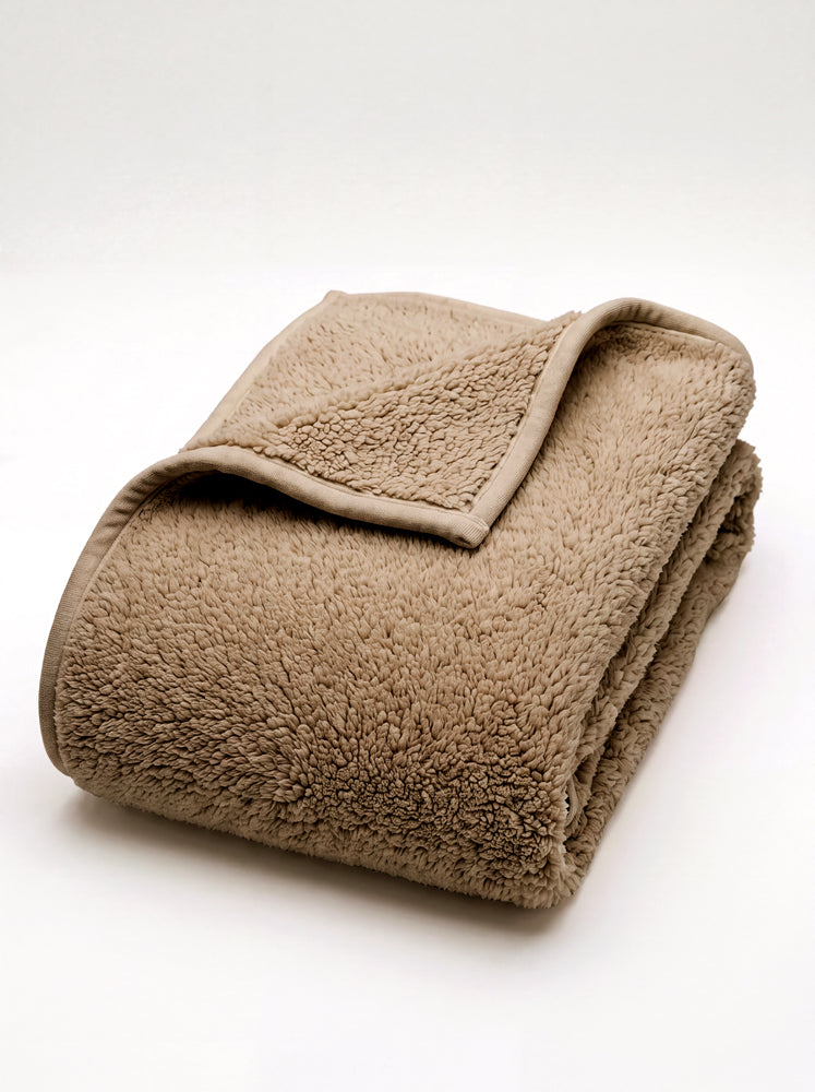 Borgan Throw