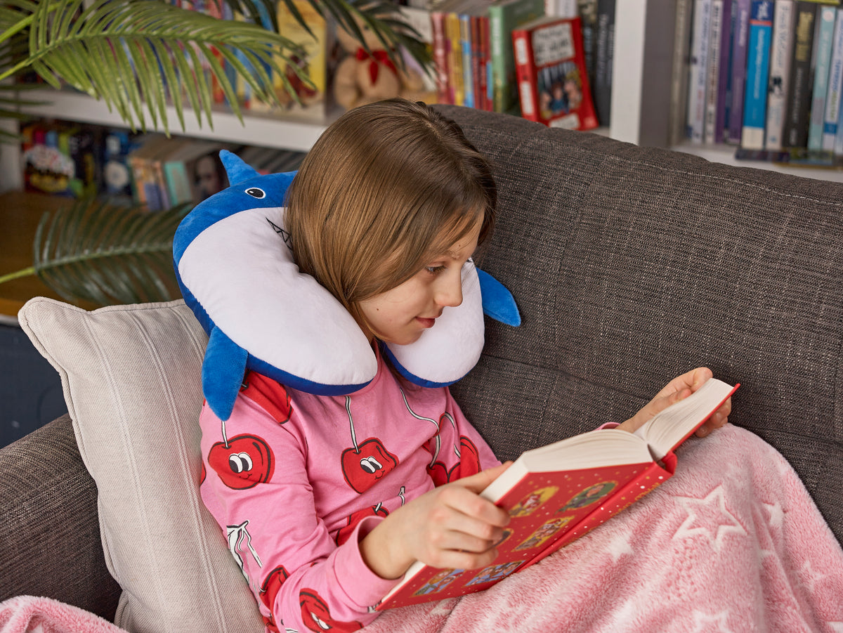 Cozytime Microbead Cushion – Shark