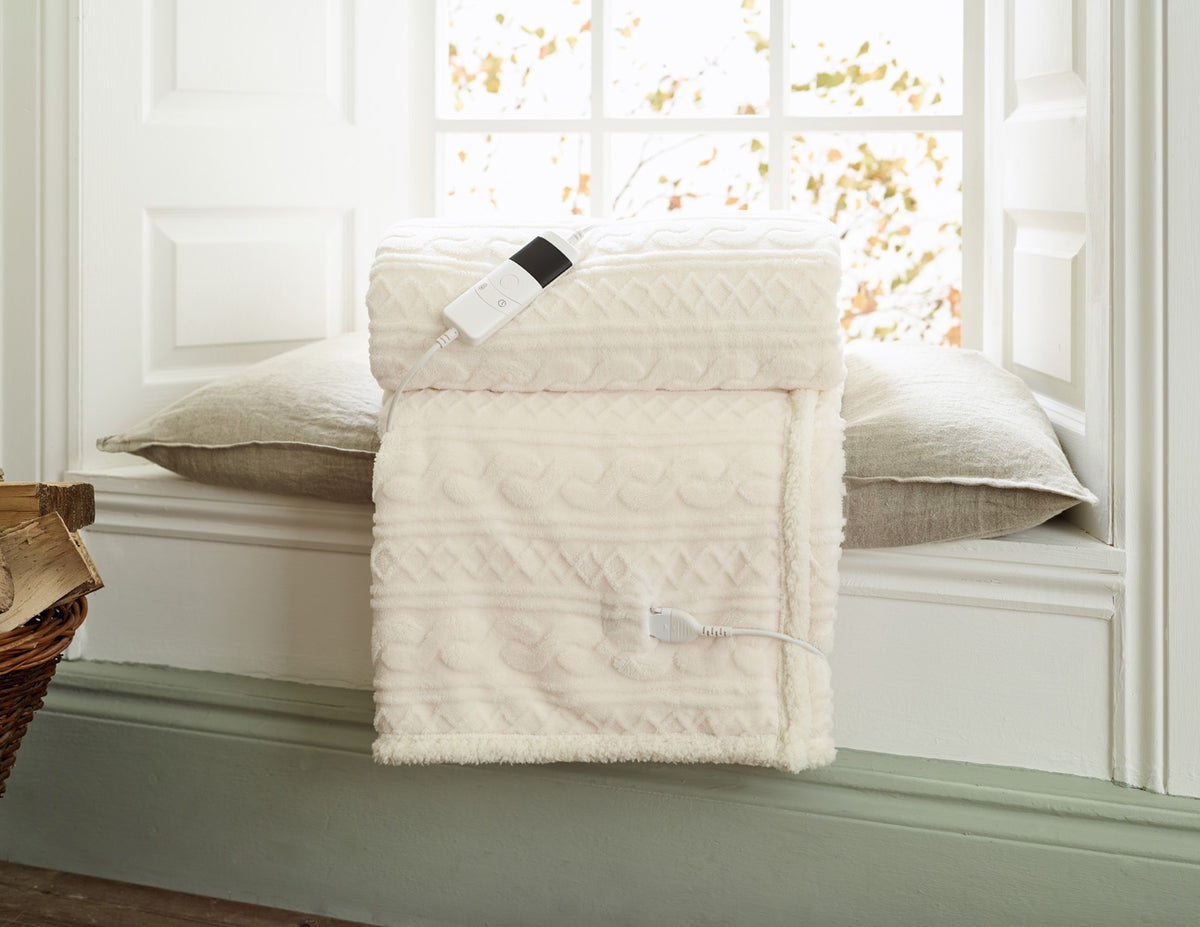 Cable Sherpa Heated Throw - 140x180cm