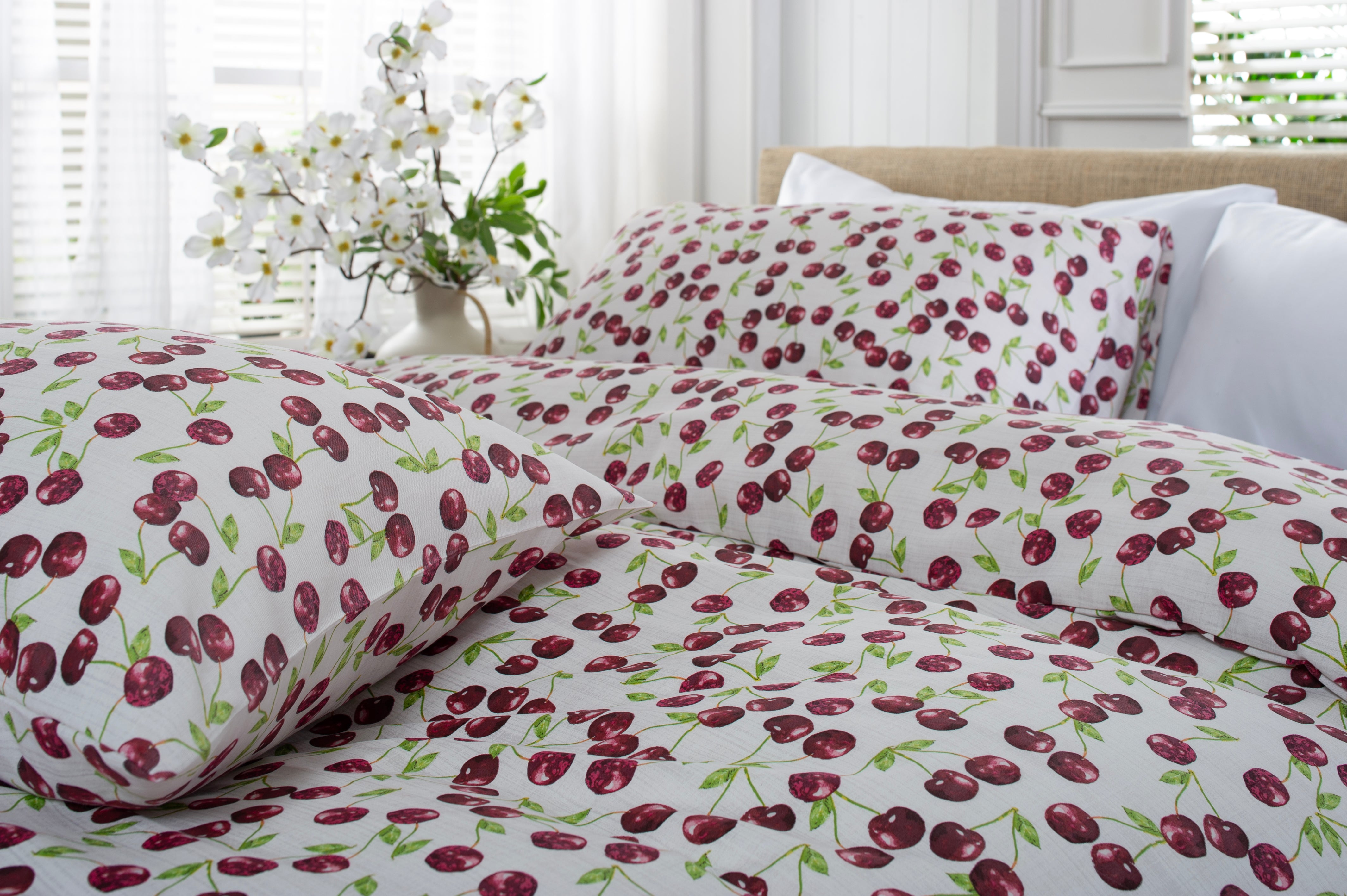 Cherry Baby 200 Count Cotton Rich Bedlinen Duvet Set