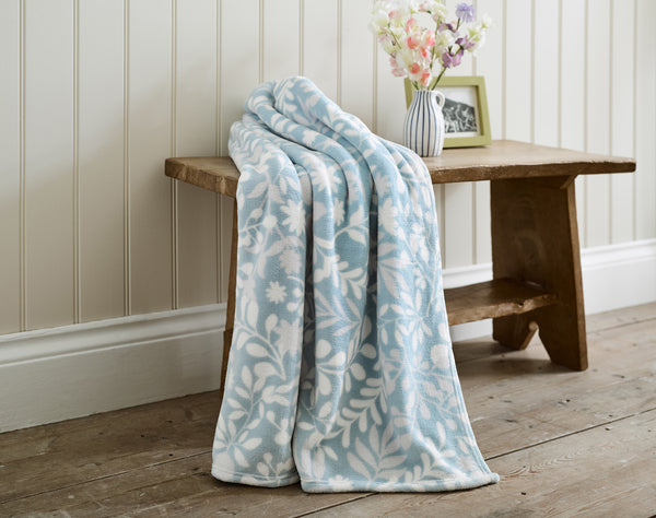 DY Cozy Comforts Mables Garden Throw