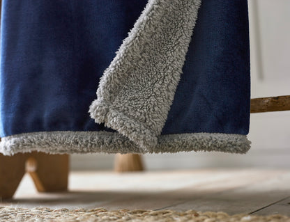 Blackbrook Reversible Sherpa Throw