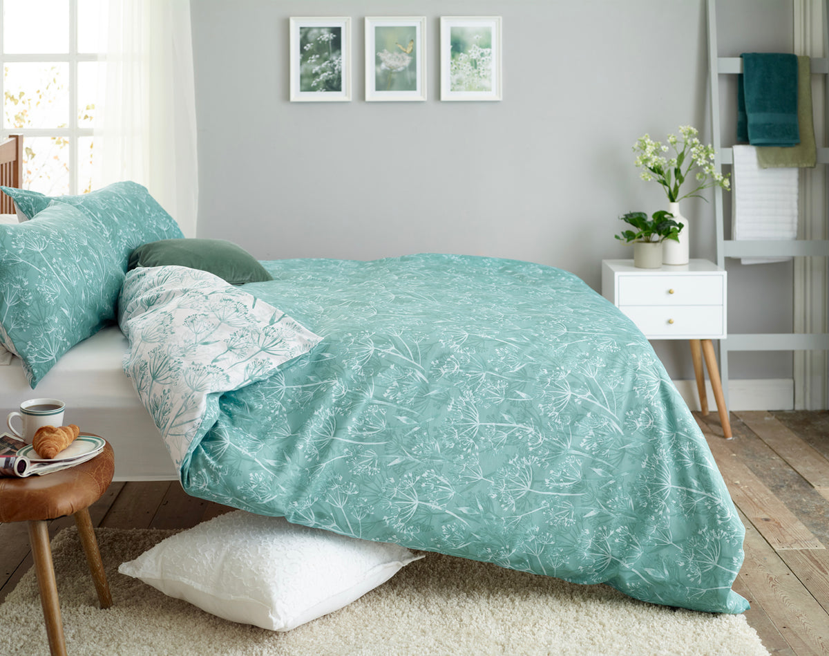 Cows Parsley Reversible Easy Care Duvet Set