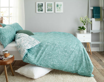 Cows Parsley Reversible Easy Care Duvet Set