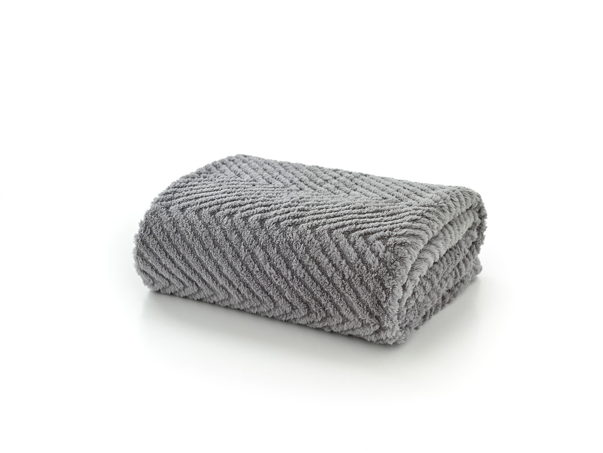 Hemsworth Chevron Fleece Throw Blanket - 130x170cm