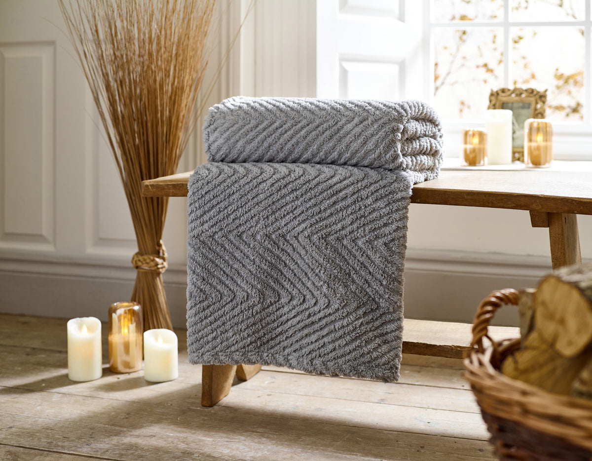 Hemsworth Chevron Fleece Throw Blanket - 130x170cm