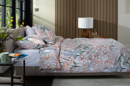 Naive Floral Duvet Set with Fabric Bag