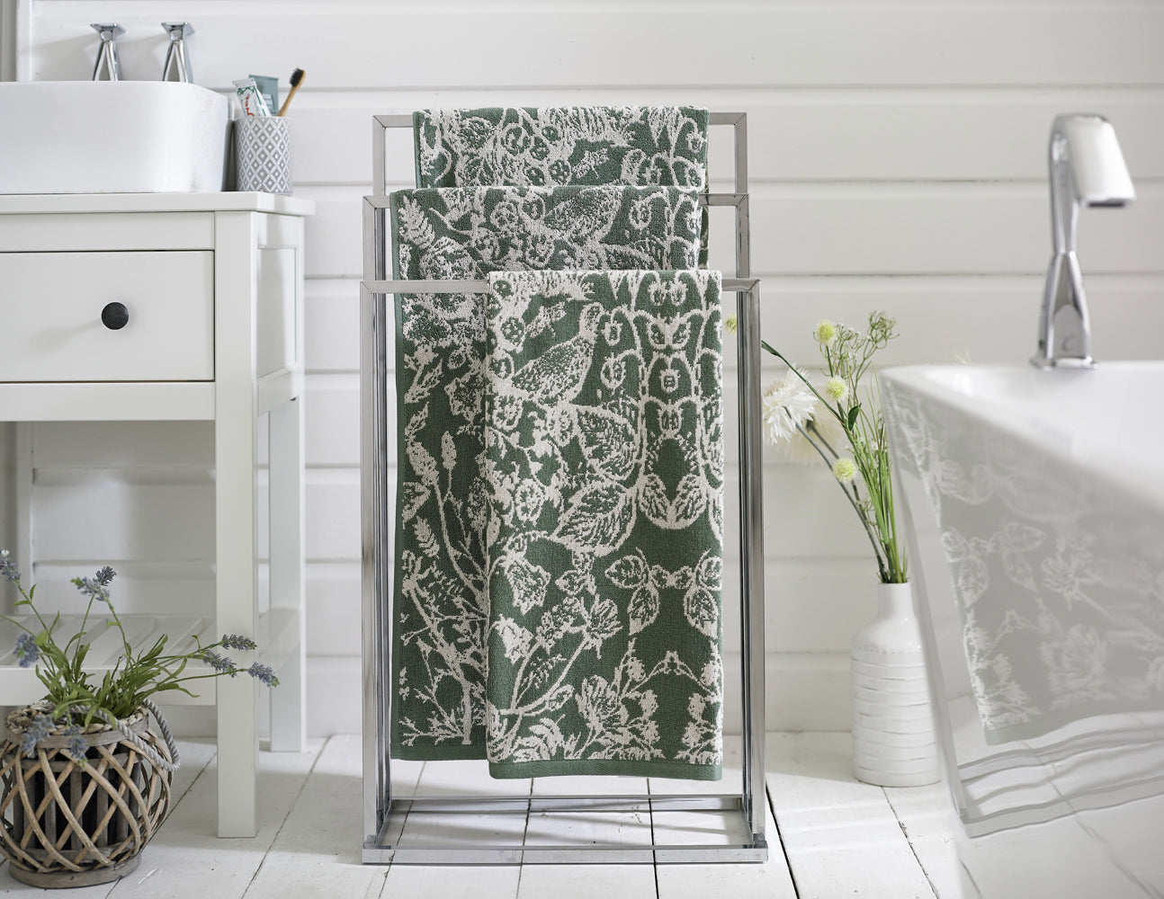 Secret Garden Jacquard Towels