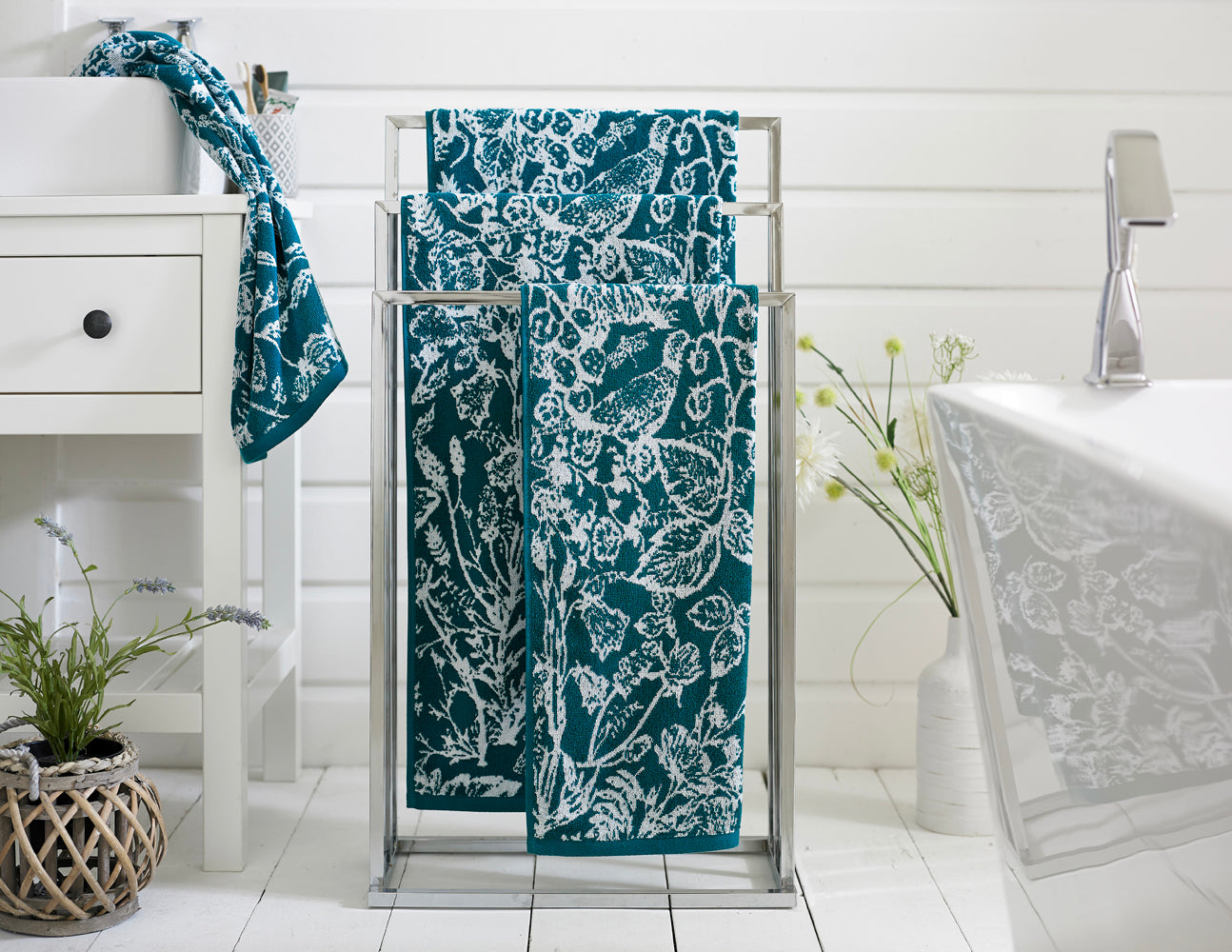 Secret Garden Jacquard Towels