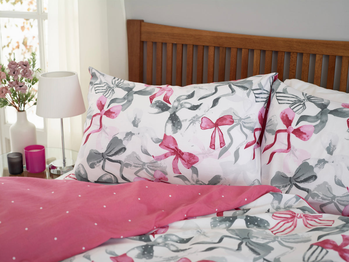 Bows Reversible Easy Care Duvet Set