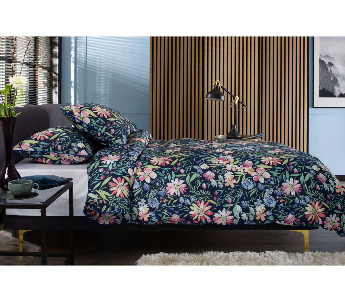 Spring Flowers Garden Reversible Duvet Set with Fabric Bag