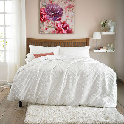Zig Zag Tufted Microfibre Duvet Set