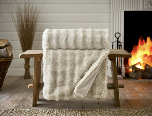 Fernley Textured  Luxury Faux Fur Throw 200x150cm