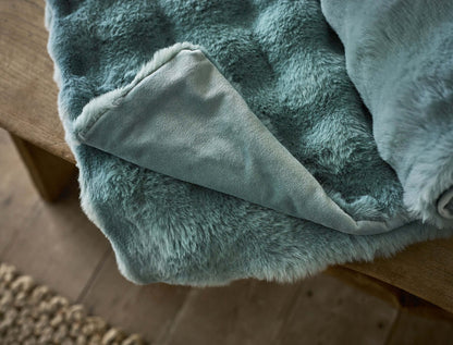 Fernley Textured  Luxury Faux Fur Throw 200x150cm
