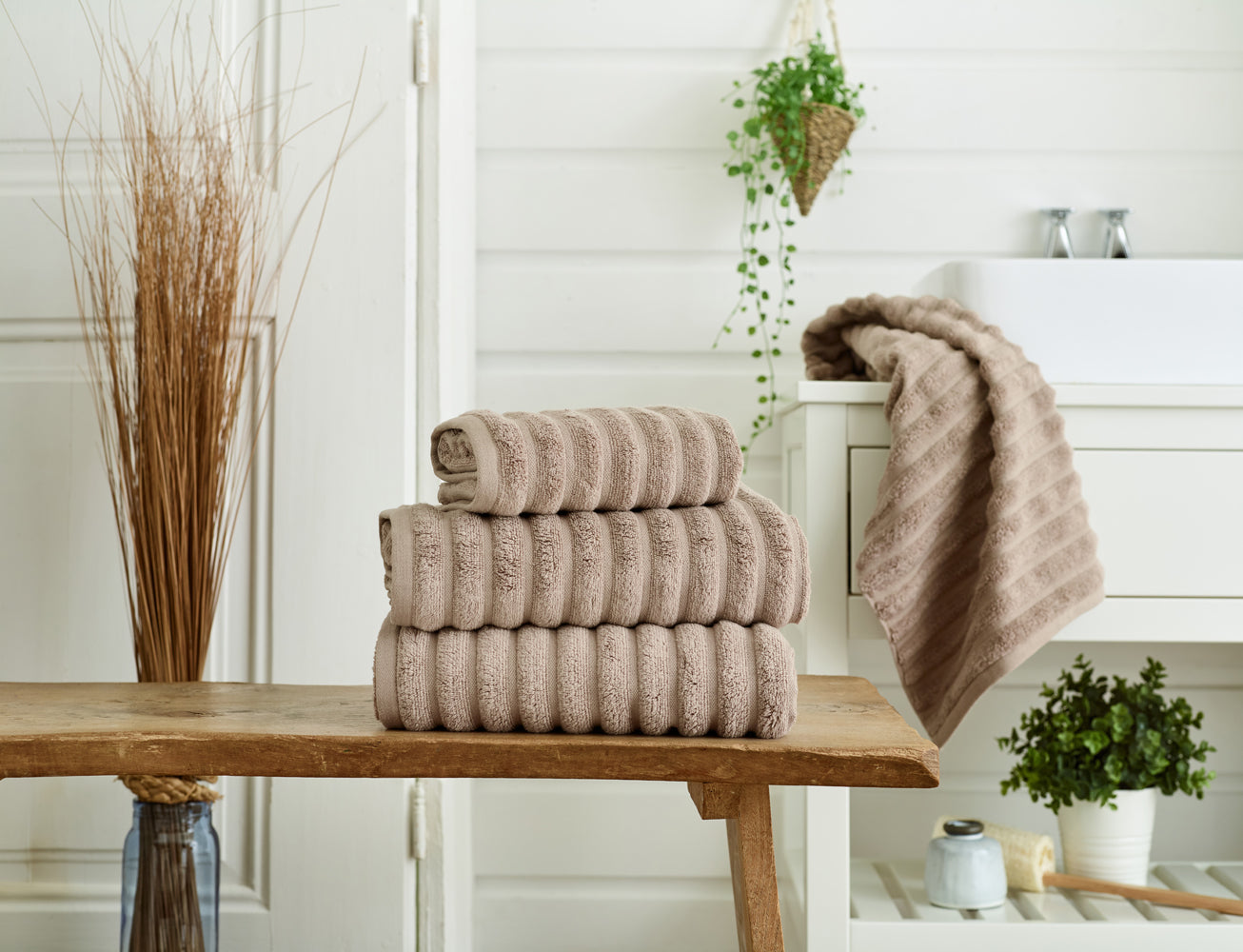 Hamilton Textured Thick Ribbed Cotton Bathroom Towels