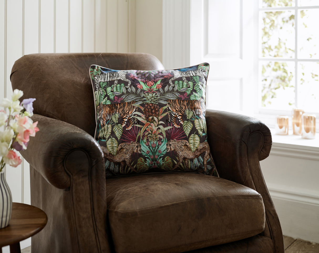 KN Mozambique Fleece Throw